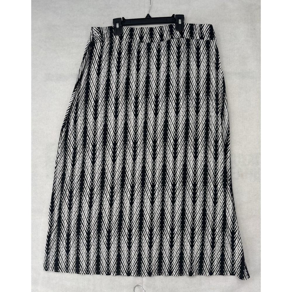 Liz Claiborne Women's PXL Black White Chevron Knit Stretch Pencil Skirt Knee